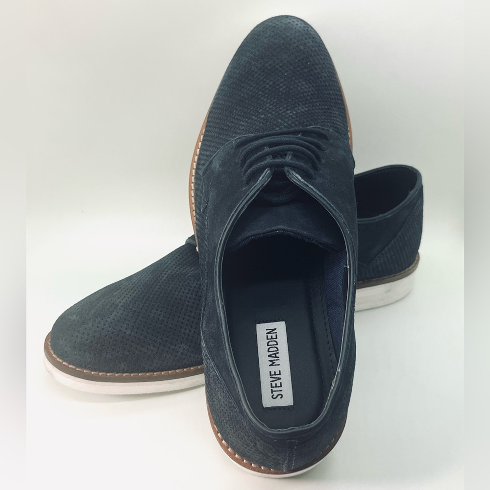 Men’s Provee size 10 loafer by Steve Madden
